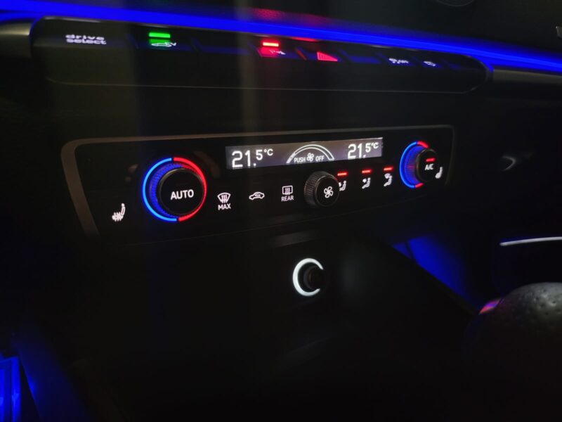 AUDI A3 Sportback 1.4 TFSI E-TRON S-LINE S-TRONIC 204cv COCKPIT / CARPLAY / ECLAIRAGE AMBIANCE