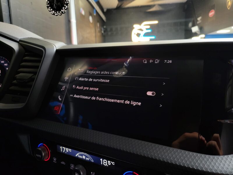 AUDI A1 SPORTBACK 25 TFSi 95cv ADVANCED S-TRONIC 1ER MAIN VIRTUAL COCKPIT / CARPLAY / KEYLESS