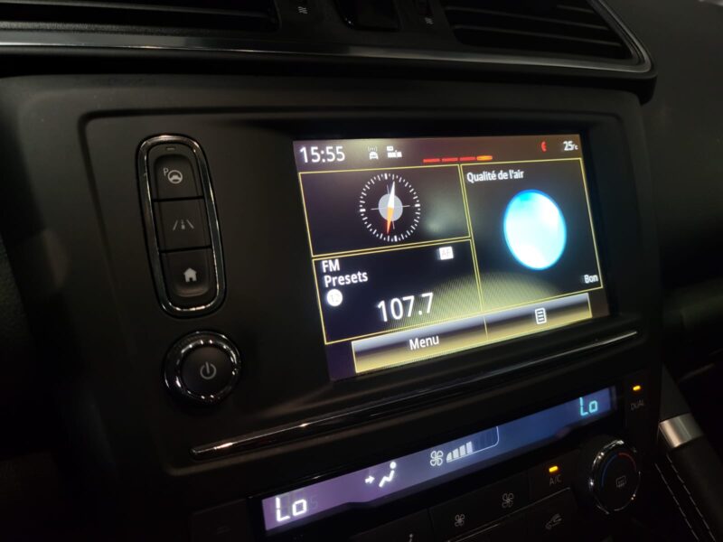 1.2 TCe 130cv INTENS / CAMERA AR / TOIT PÄNO / REGULATEUR