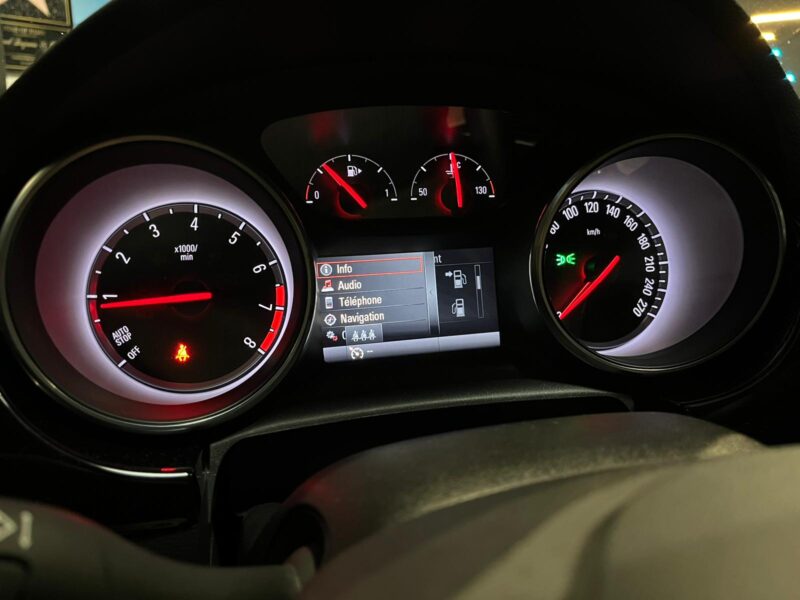 1.6 Turbo 200cv / CARPLAY / CAMERA AR / SIEGES CHAU-CLIM-MASSANTS