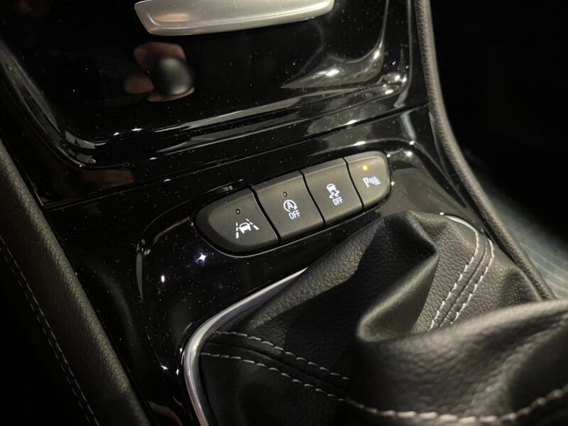 1.6 Turbo 200cv / CARPLAY / CAMERA AR / SIEGES CHAU-CLIM-MASSANTS