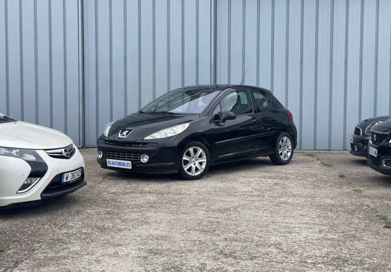 PEUGEOT 207 2009