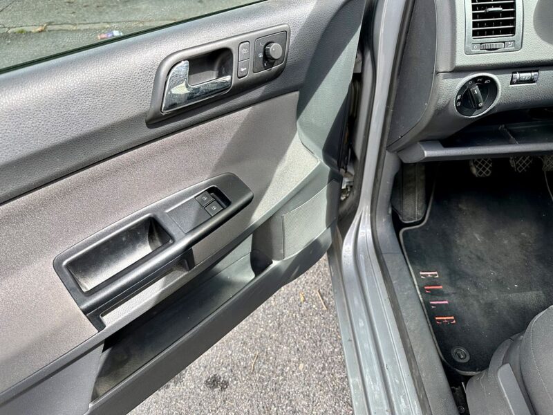 VOLKSWAGEN POLO 2008