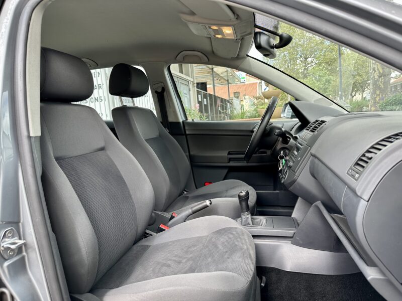 VOLKSWAGEN POLO 2008