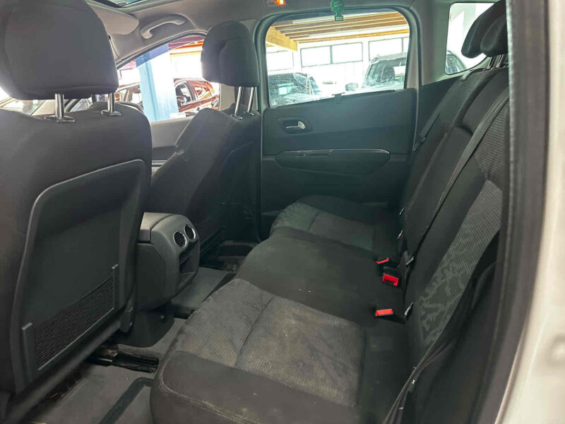 PEUGEOT 3008 1.6 HDi 112 Allure