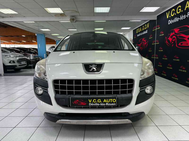 PEUGEOT 3008 1.6 HDi 112 Allure