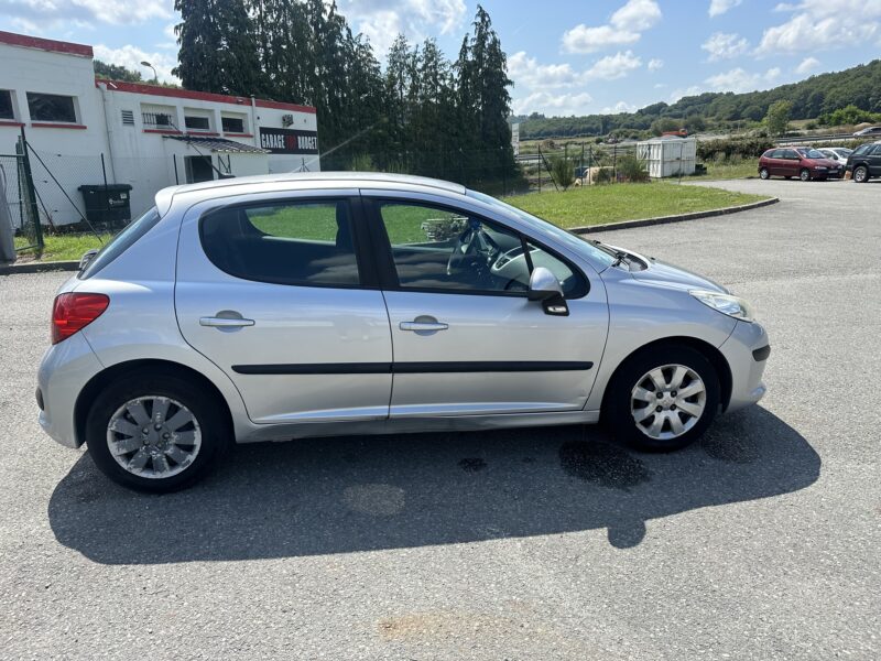 PEUGEOT 207 2008