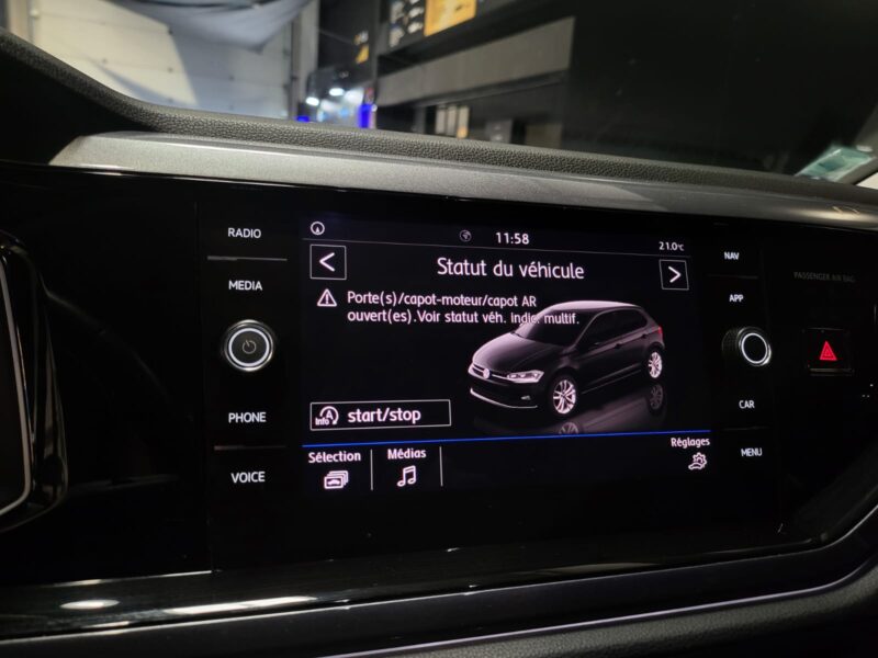 VI 1.0 TSI 95cv R-Line / APPLE CARPLAY/ CAMERA AV-AR / REGULATEUR