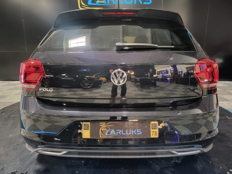 VI 1.0 TSI 95cv R-Line / APPLE CARPLAY/ CAMERA AV-AR / REGULATEUR