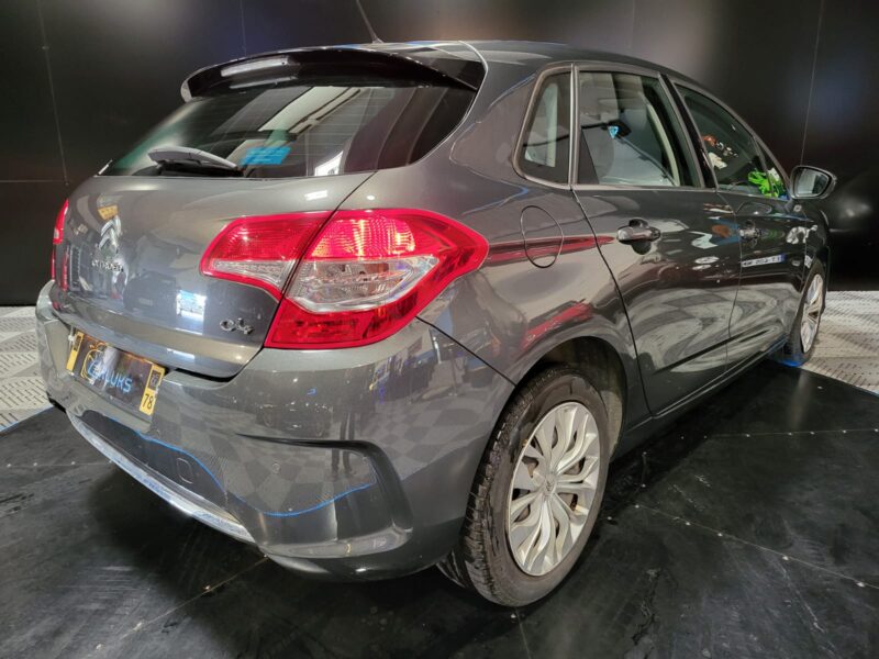CITROEN C4 II 1.6 VTi 120cv Confort 5p // CLIM AUTO/BLUETOOTH/RADAR-AR