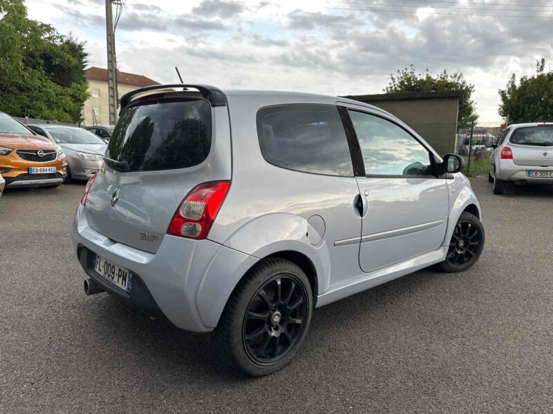 RENAULT TWINGO II 2008