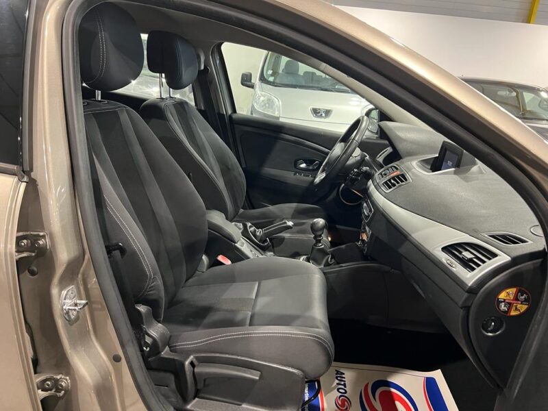 RENAULT MEGANE III ESTATE 2009