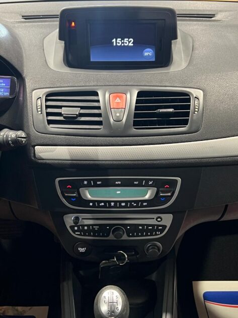 RENAULT MEGANE III ESTATE 2009