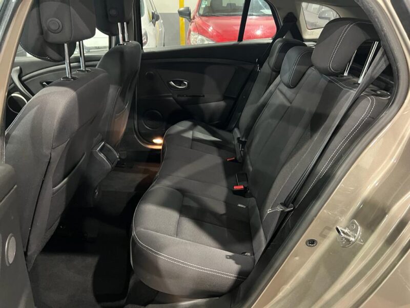 RENAULT MEGANE III ESTATE 2009