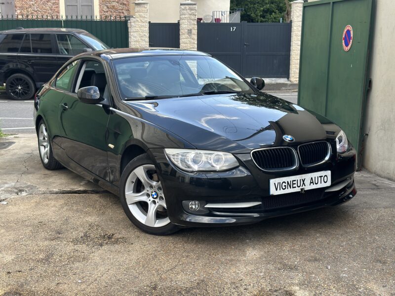 BMW SERIE 3 320 i LUXE  PAYER EN 4 X