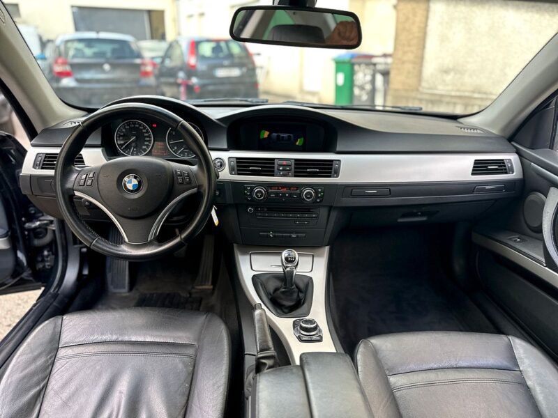 BMW SERIE 3 320 i LUXE  PAYER EN 4 X