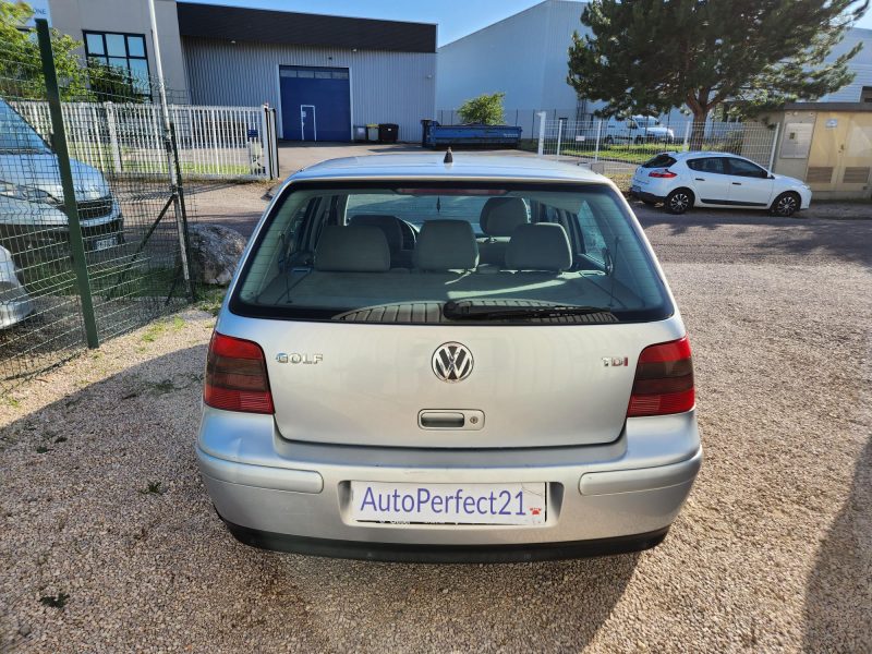 VOLKSWAGEN GOLF IV 2003