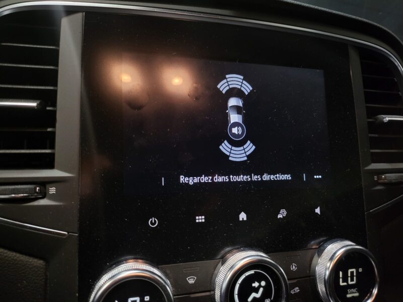 RENAULT MEGANE IV ESTATE 1.5 BluedCi 115ccv Business EDC7 1ère Main // CAMERA DE RECUL/ACCES MAINS L