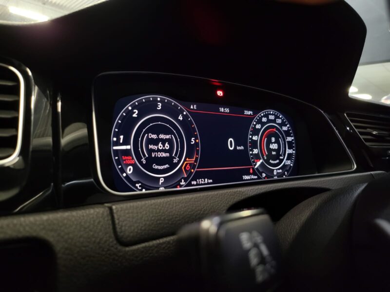 VOLKSWAGEN GOLF VII 2.0 TDI 184 cv VIRTUAL COCKPIT / CARPLAY / TOIT OUVRANT / CUIR COMPLET