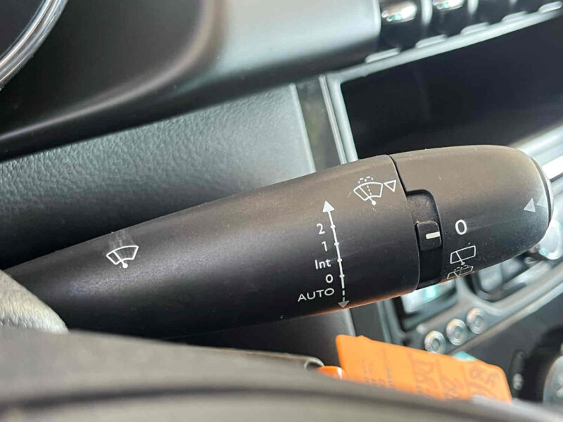 PEUGEOT 3008 Monospace 2015