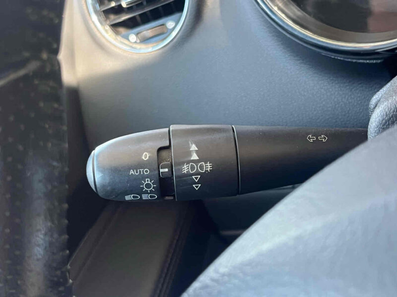 PEUGEOT 3008 Monospace 2015