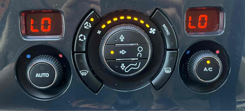 PEUGEOT 3008 Monospace 2015