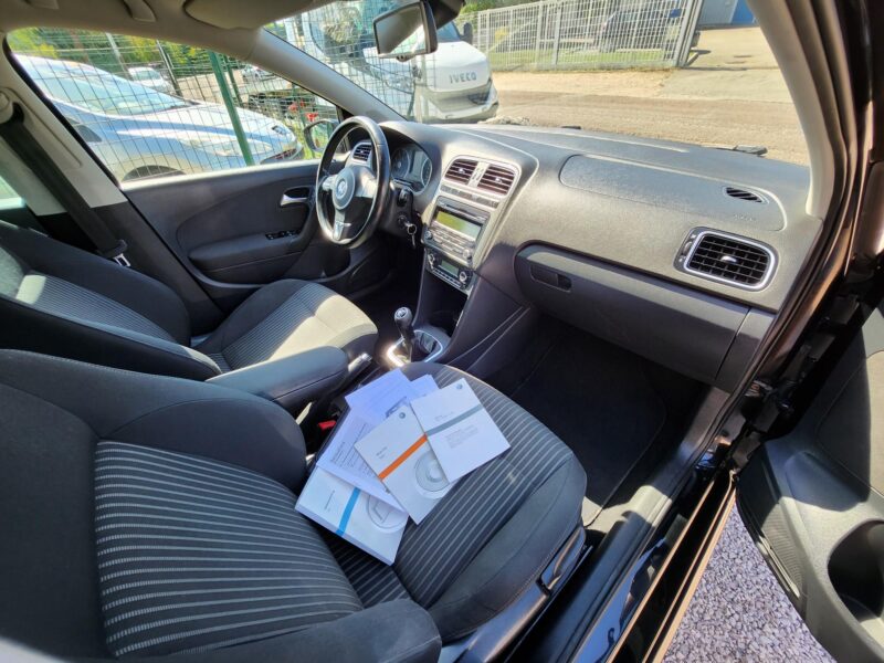 VOLKSWAGEN POLO V 2011