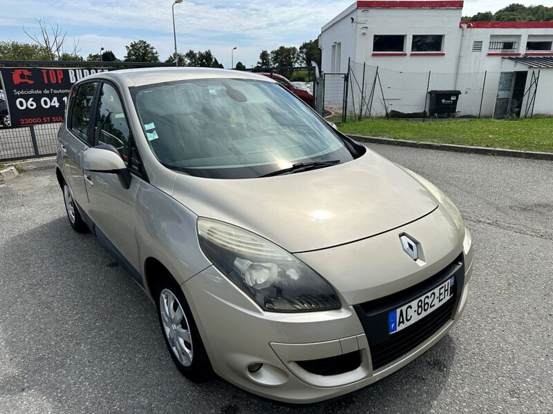 RENAULT SCÉNIC III 2009