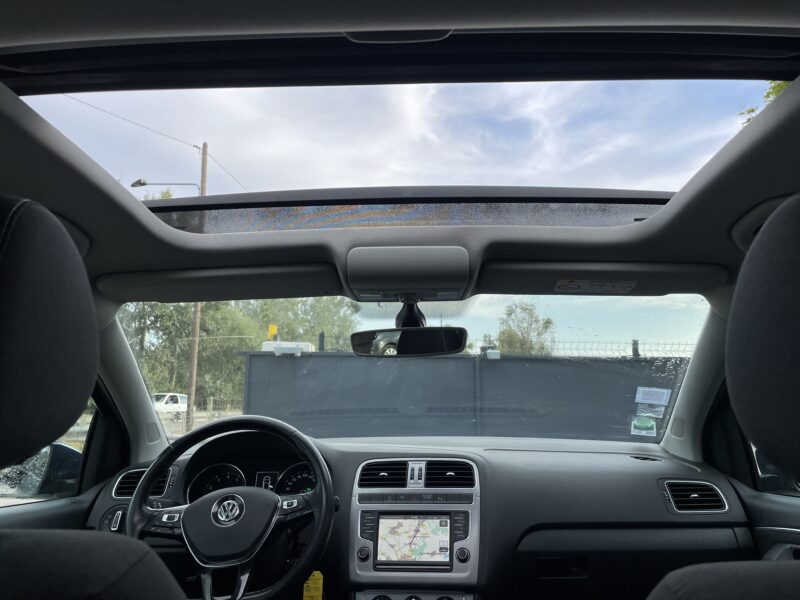 VOLKSWAGEN POLO V 2016