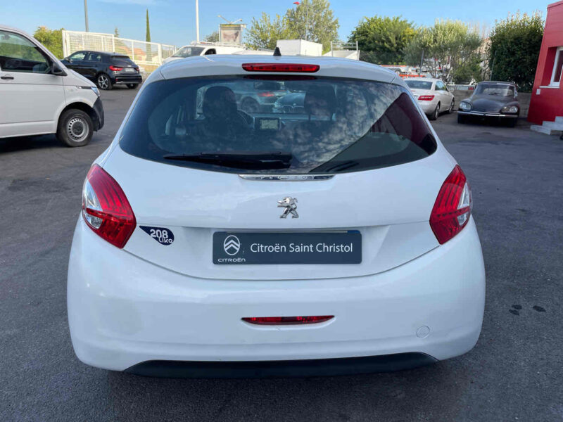 PEUGEOT 208 I 2015