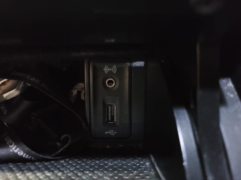 VOLKSWAGEN GOLF VII 1.6 TDI 105cv Kit Décoratifs GTI // RADAR-AV-AR/BLUETOOTH/PHARES LEDS