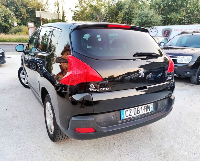 PEUGEOT 3008 Monospace 2013