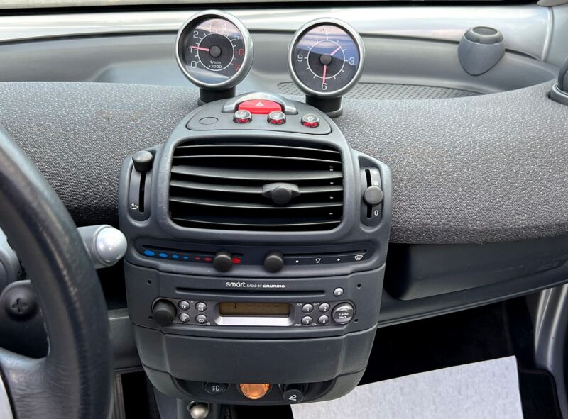 SMART FORTWO CABRIOLET 0.6 55 Cv CABRIO / BOITE AUTOMATIQUE - Garantie 6 Mois