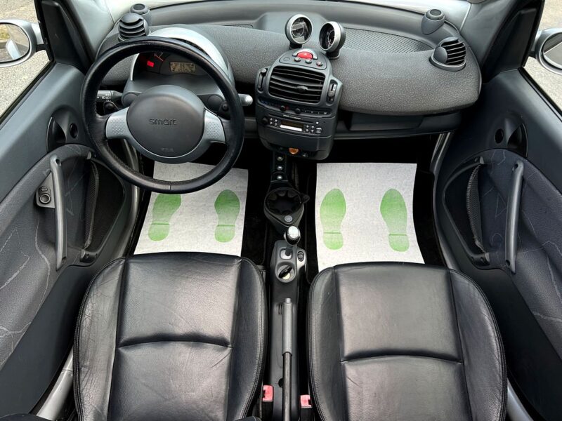 SMART FORTWO CABRIOLET 0.6 55 Cv CABRIO / BOITE AUTOMATIQUE - Garantie 6 Mois