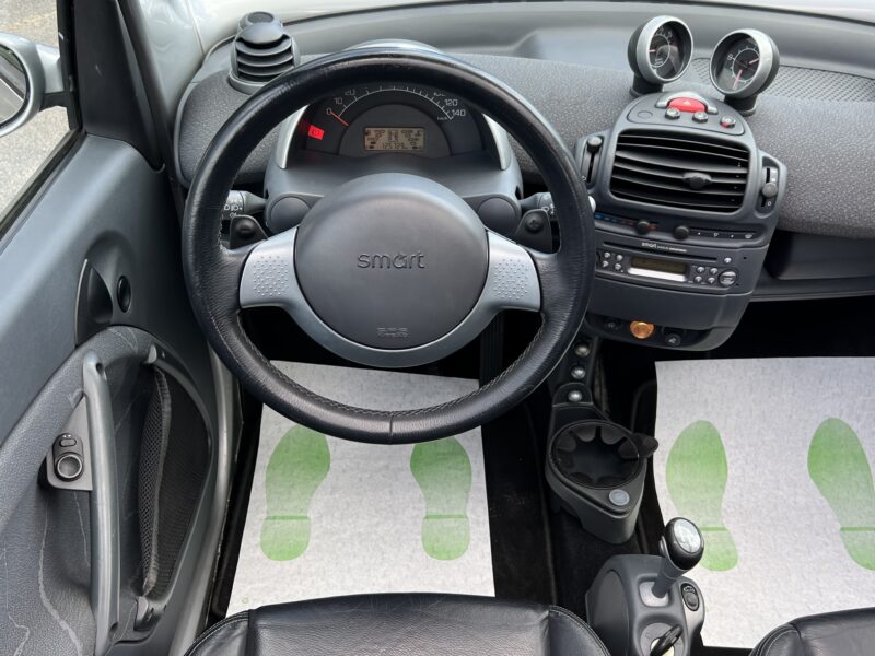 SMART FORTWO CABRIOLET 0.6 55 Cv CABRIO / BOITE AUTOMATIQUE - Garantie 6 Mois