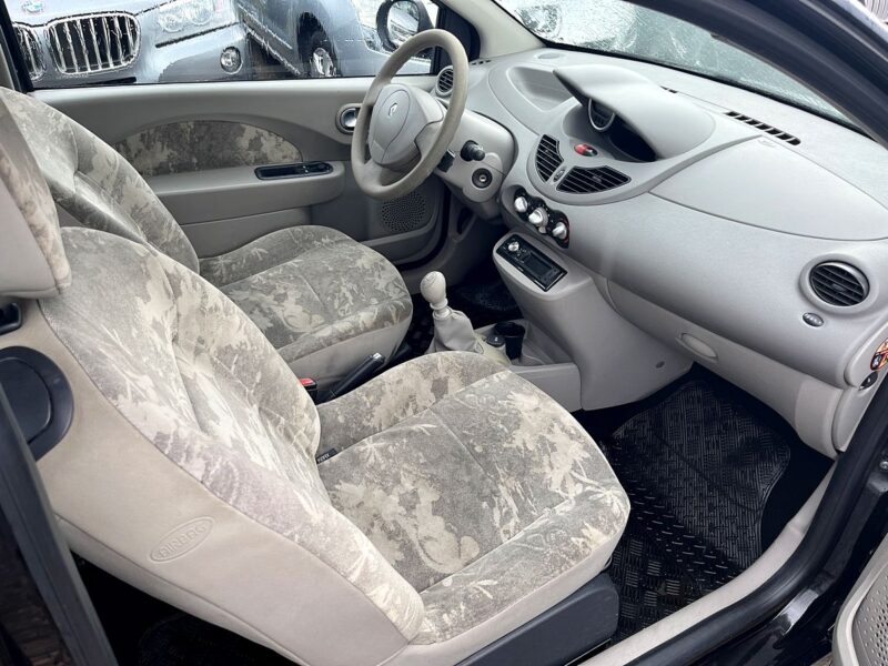RENAULT TWINGO II 2008