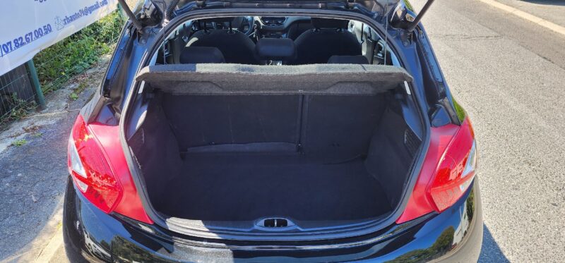 PEUGEOT 208 1.2 STYLE 82CH
