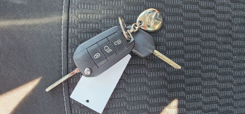 PEUGEOT 208 1.2 STYLE 82CH