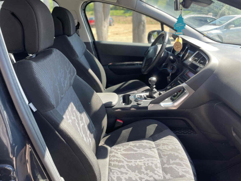 PEUGEOT 3008  2010