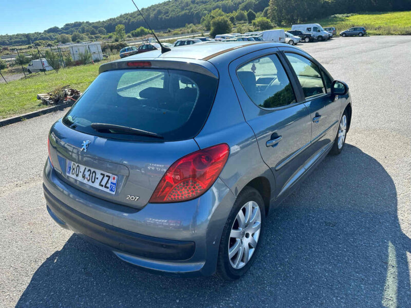 PEUGEOT 207 2006