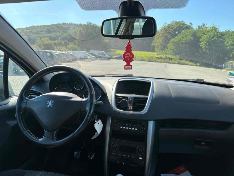 PEUGEOT 207 2006