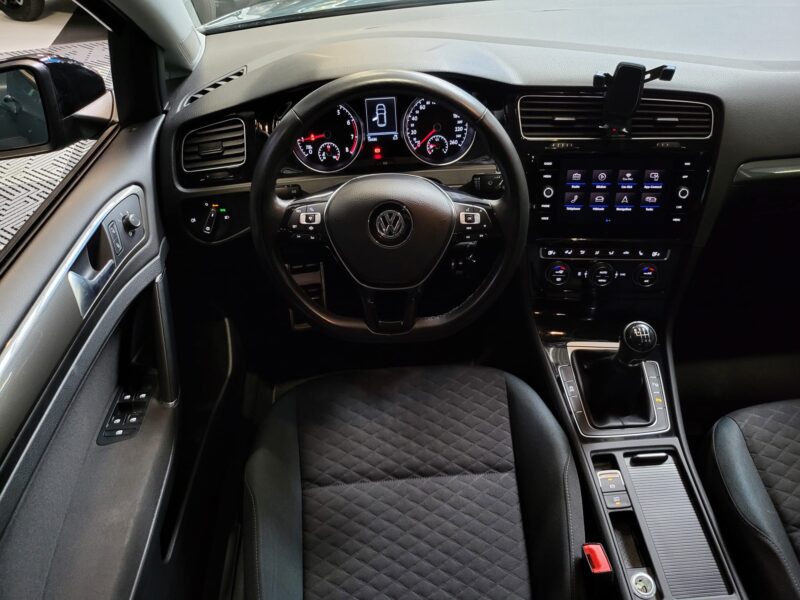 VOLKSWAGEN GOLF VII 1.0 TSI 115cv IQ.DRIVE PARK ASSIST / VOLANT CHAUFFANT