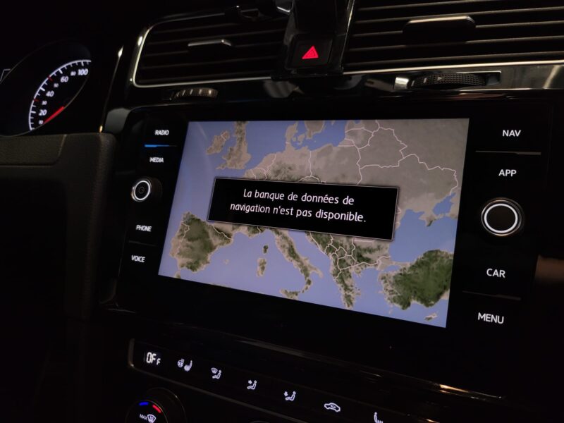 VOLKSWAGEN GOLF VII 1.0 TSI 115cv IQ.DRIVE PARK ASSIST / VOLANT CHAUFFANT