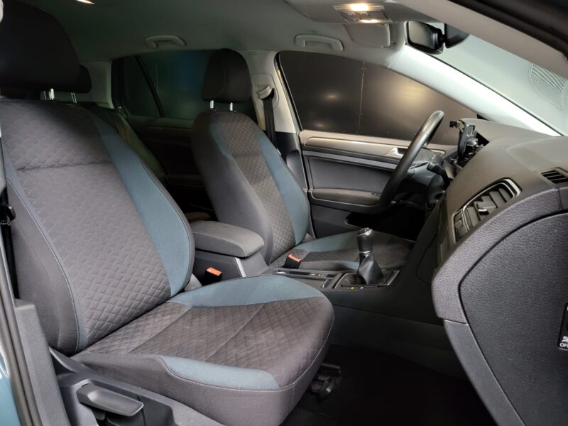 VOLKSWAGEN GOLF VII 1.0 TSI 115cv IQ.DRIVE PARK ASSIST / VOLANT CHAUFFANT