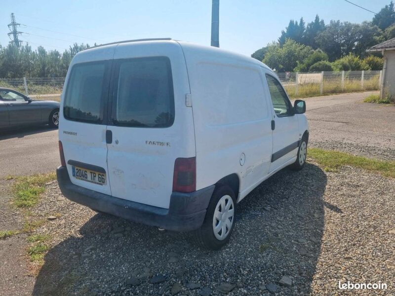 PEUGEOT PARTNER Camionnette/Monospace 2005