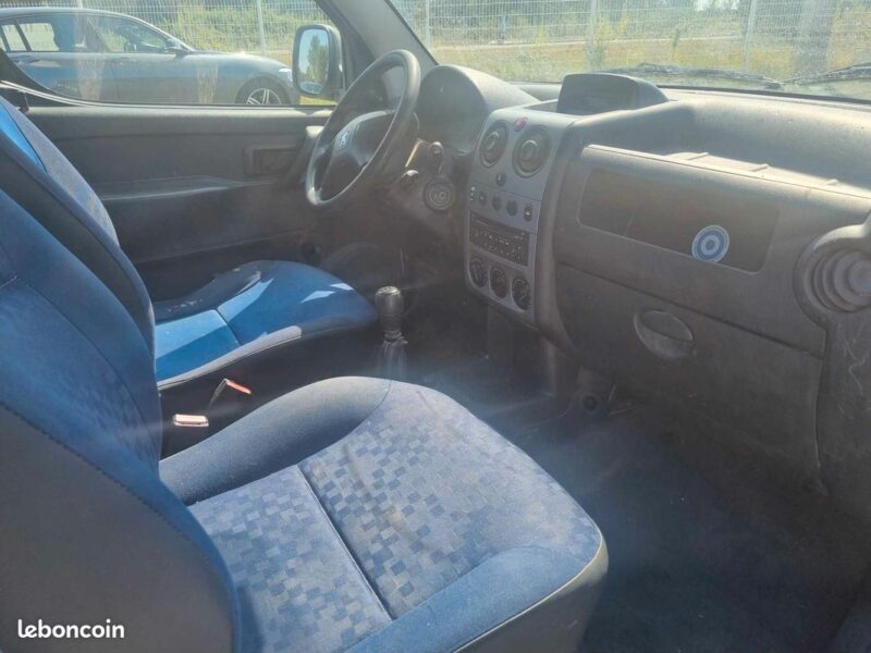PEUGEOT PARTNER Camionnette/Monospace 2005