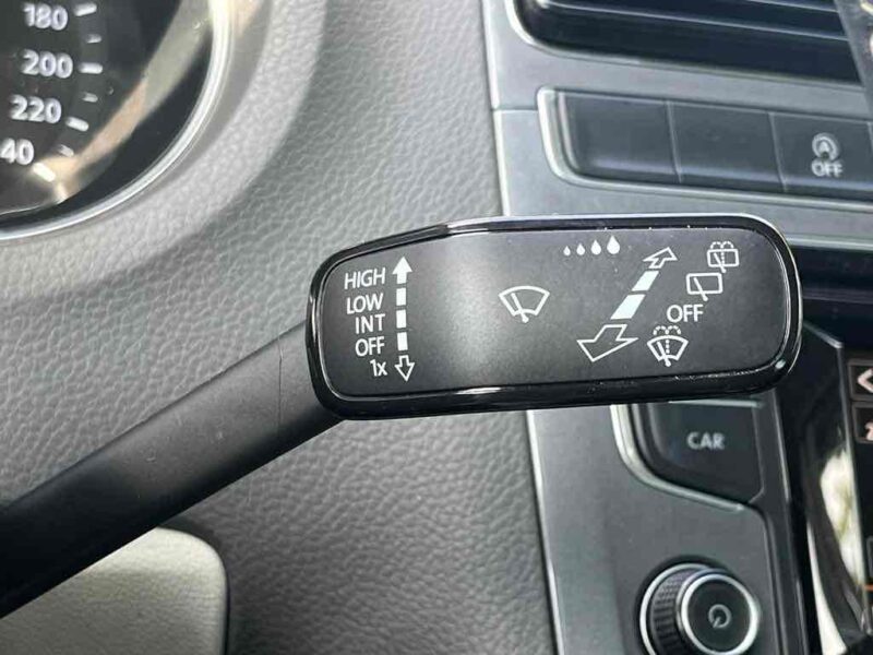 VOLKSWAGEN POLO V 2014