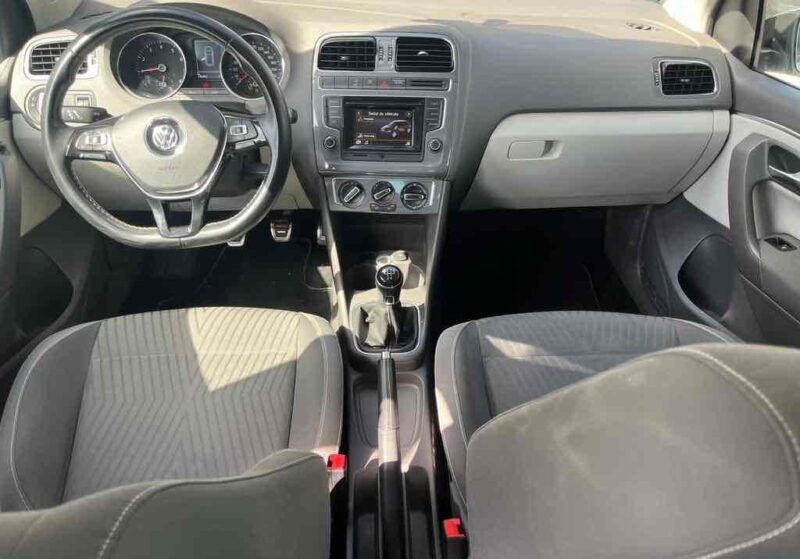 VOLKSWAGEN POLO V 2014