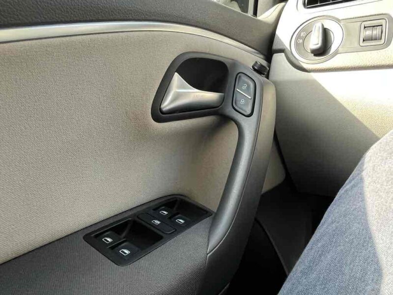 VOLKSWAGEN POLO V 2014