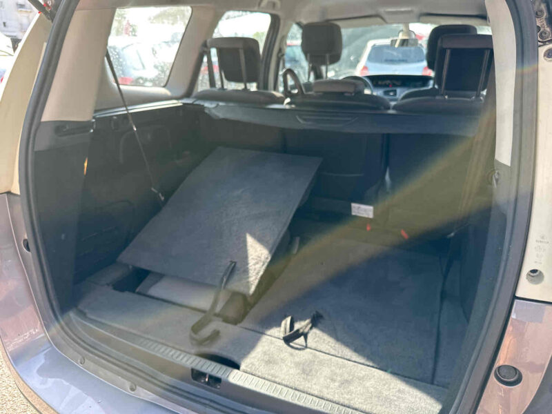 RENAULT GRAND SCÉNIC III 2013